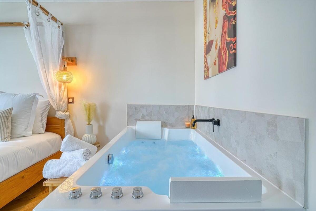 Inn Place To Be Paris La Defense Courbevoie Bagian luar foto
