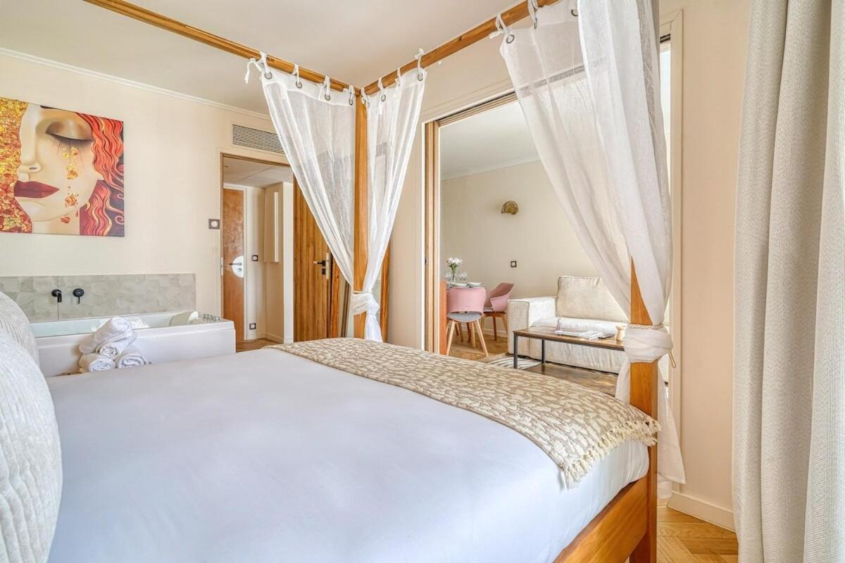 Inn Place To Be Paris La Defense Courbevoie Bagian luar foto