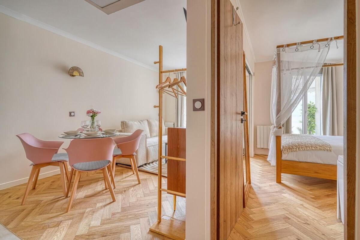 Inn Place To Be Paris La Defense Courbevoie Bagian luar foto