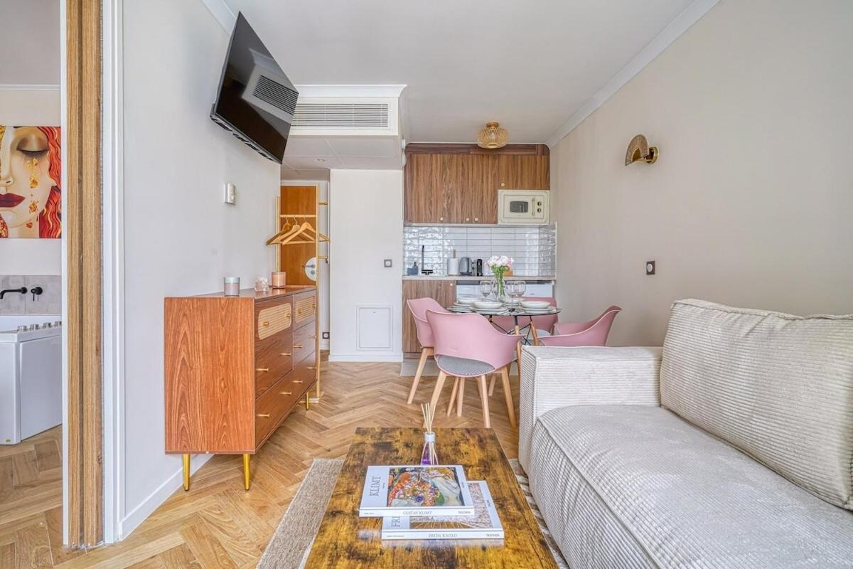 Inn Place To Be Paris La Defense Courbevoie Bagian luar foto